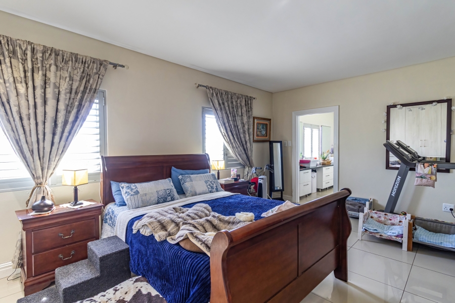 3 Bedroom Property for Sale in Yzerfontein Western Cape